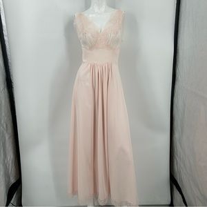 *** Vanity Fair Pretty Pink Gown*** 34